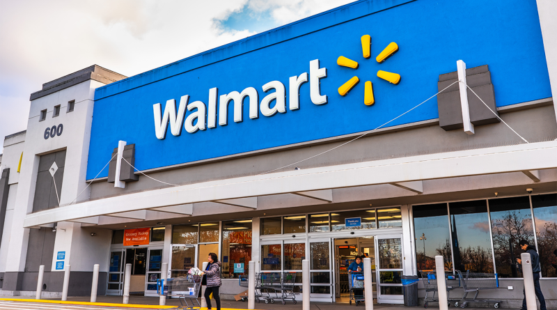 Image of a Walmart storefront to support Walmart's closure article